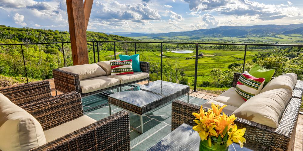 Custom homes from $4.5MM and 5-acre homesites from $1.5MM