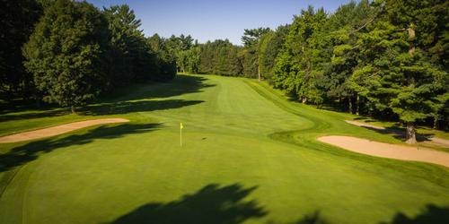 Bullseye Golf Club Golf Package
